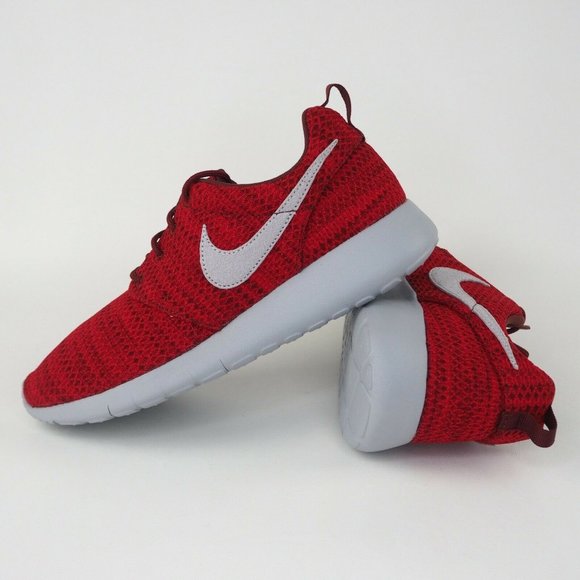 Nike Roshe One GS Running Dark Red Athletic Size Boys 7Y = 8.5 Womens - Picture 1 of 12